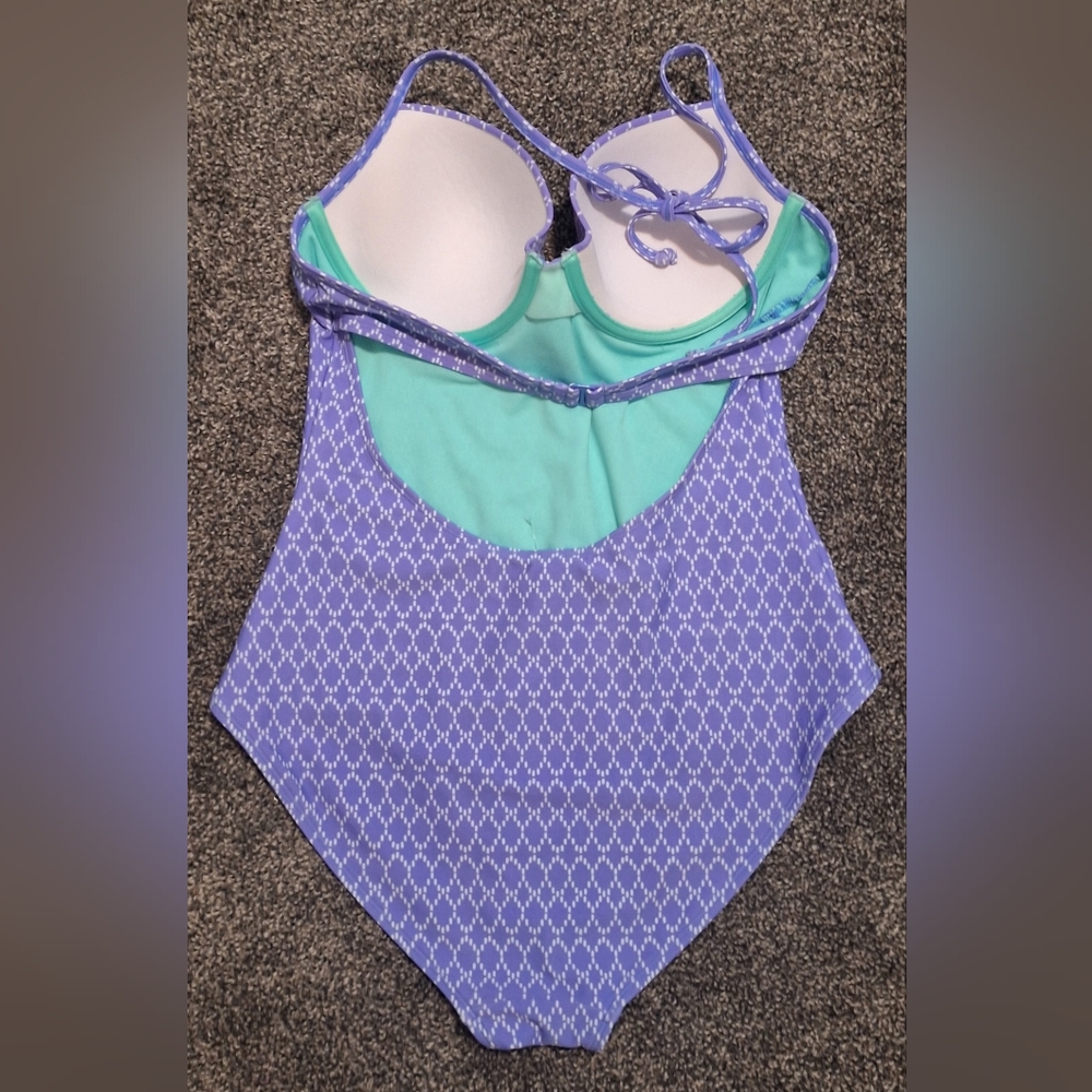 Lrg Old Navy Purple Patterned One-Piece Swimsuit - Picture 2 of 3